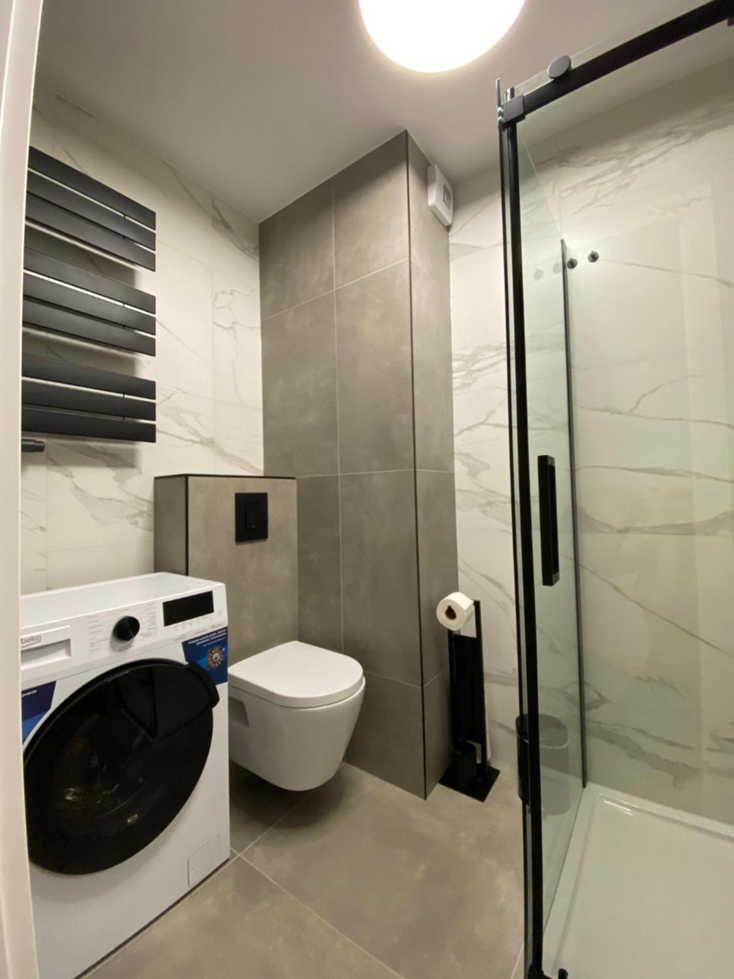 Vistula Avenue Apartment Free Parking, Swimming Pool, Sauna & Gym Krakkó Kültér fotó